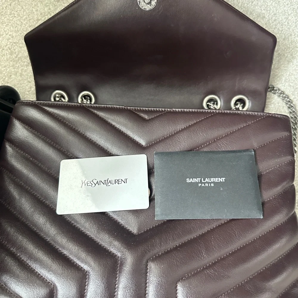 Authentic Saint Laurent Medium Loulou amaranto - Picture 4 of 11